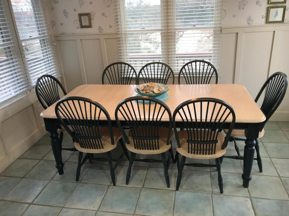Pets OK Rest A Shored A Secure and Comfortable Home Flat Screen T Vs In All Rooms Fully Stocked With Plenty Of Amenities Private Inground Pool Gas Fireplace Rents Sat to Sat Full Weeks only Villa in Nags Head