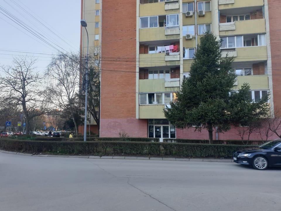 Property building, Facade/entrance