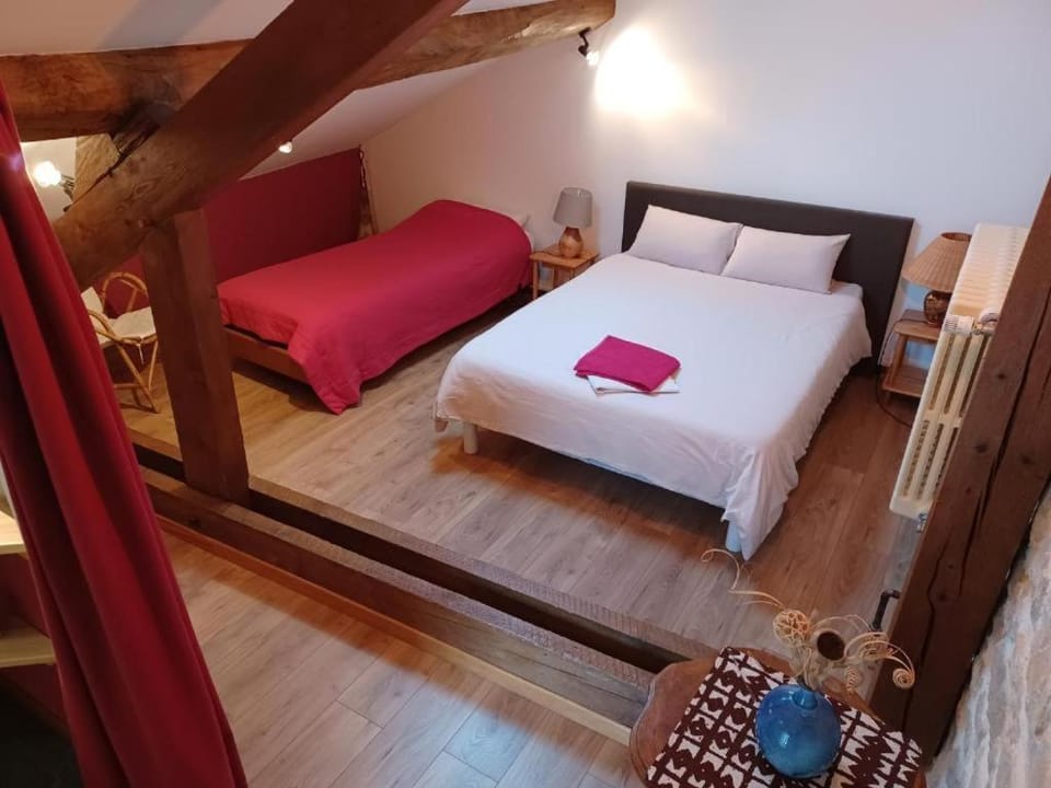 2 chambres au calme à la Maison des Bambous Bed and Breakfast in Dijon