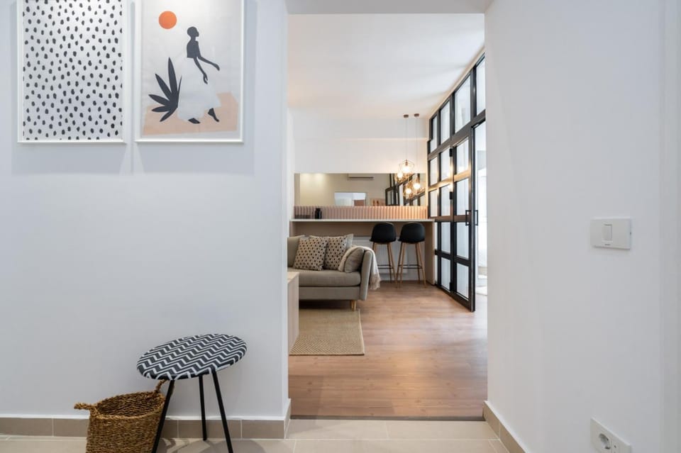 Glamorous Design Apartament in Calea Victoriei Apartment in Bucharest