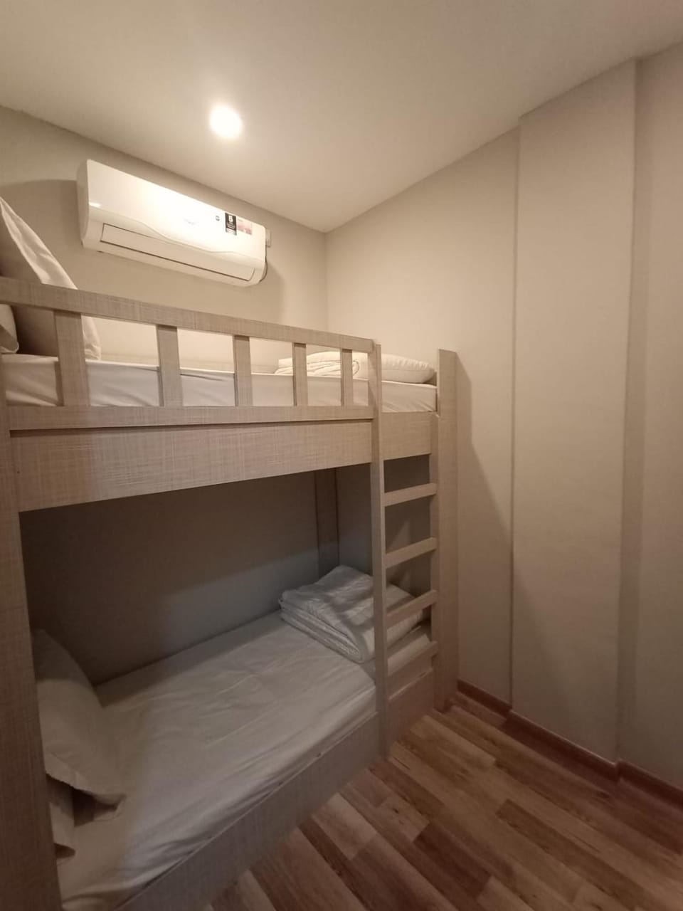 bunk bed