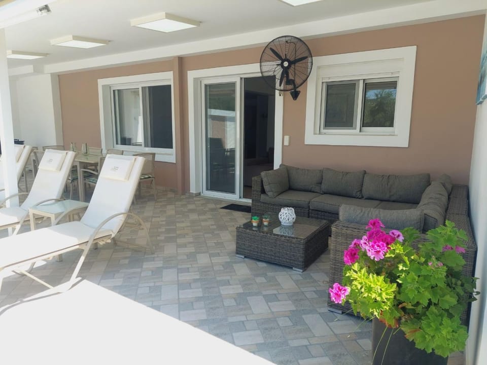 Villa Astro- Less than 5-Min Walk to Kalivaki Beach Villa in Crete