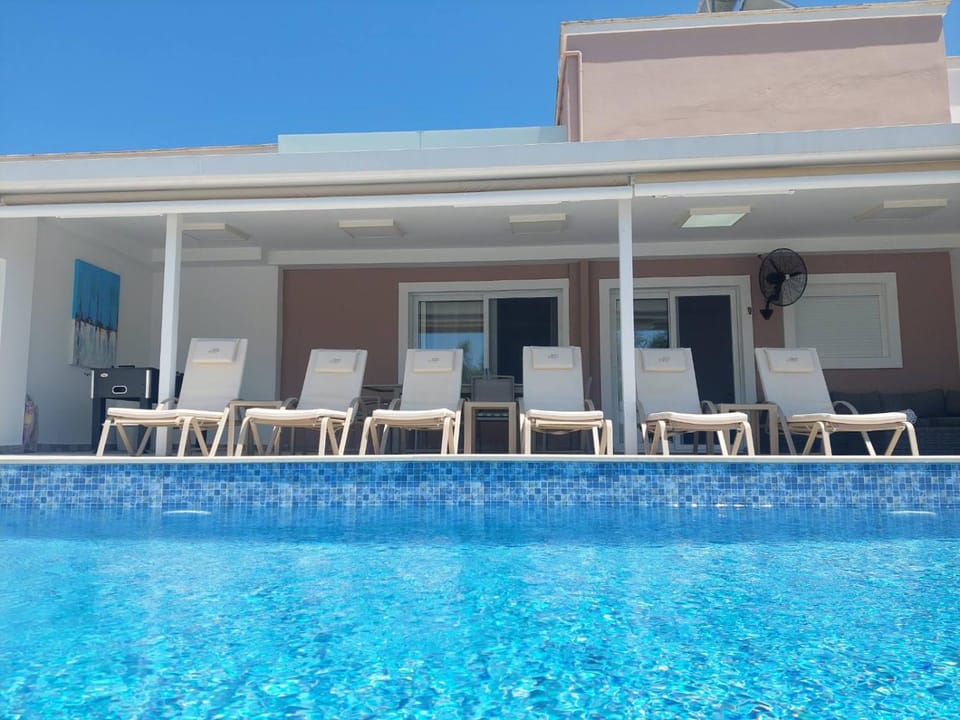 Villa Astro- Less than 5-Min Walk to Kalivaki Beach Villa in Crete