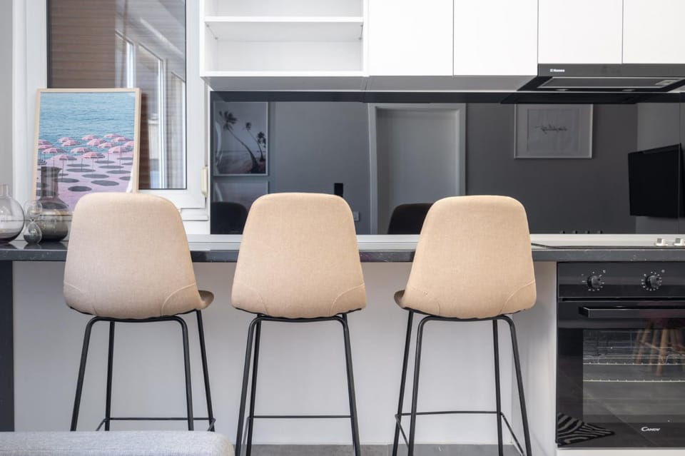 Minimalist Design Apartament in Magheru Apartment in Bucharest