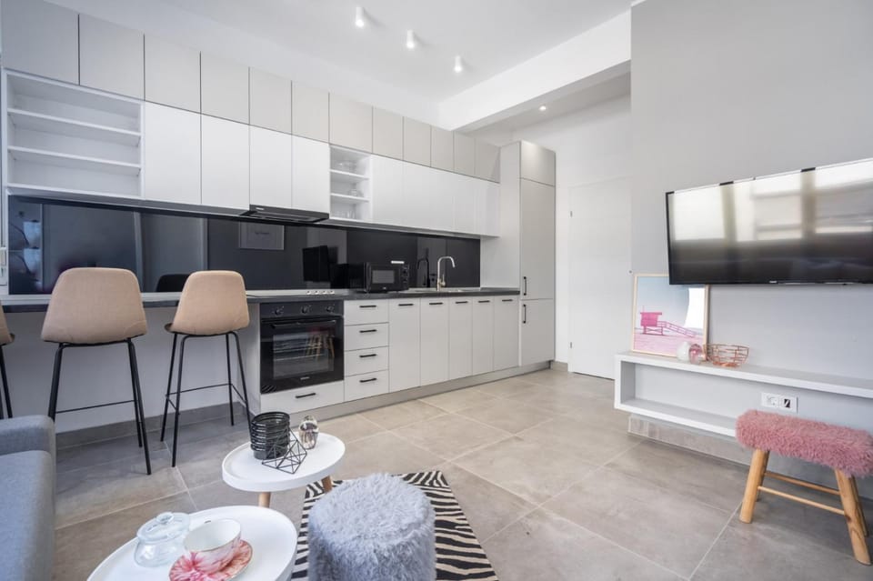 Minimalist Design Apartament in Magheru Apartment in Bucharest