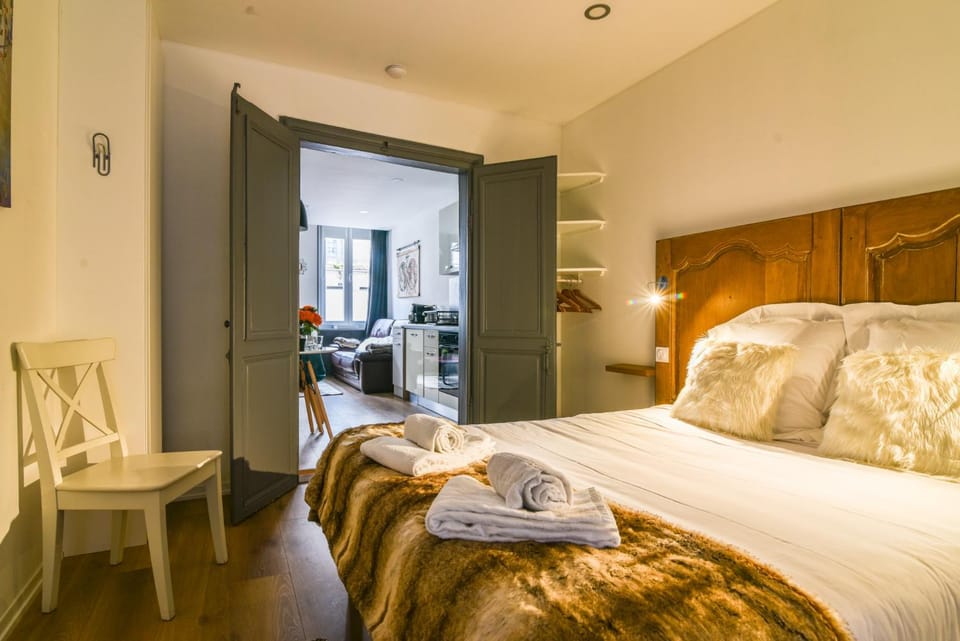 Bed, Photo of the whole room, Bedroom, towels, wardrobe