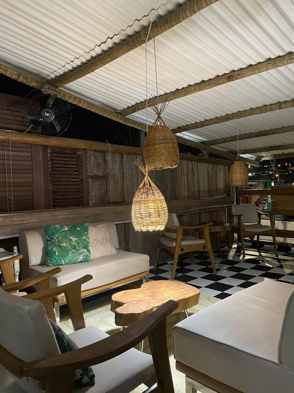 Seating area, Internal: Not applicable to any particular room