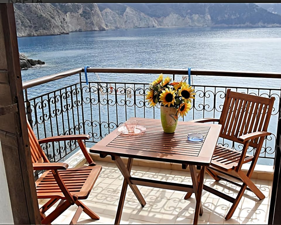Patio, Natural landscape, Balcony/Terrace, Mountain view, Sea view
