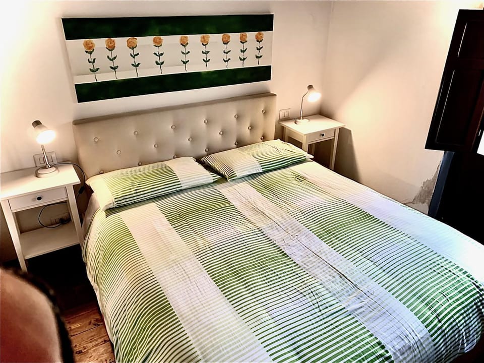 -- La Maisonette Casa Vacanze by Le Dimore del Borgo -- Graziosa casa a due passi dal parco Aymerich - Cucina - Dotazione biancheria - Tutti i comfort - Privacy libertà come stare a casa -Per coppie famiglie amici - Holiday Home with Kitchen House in Sardinia