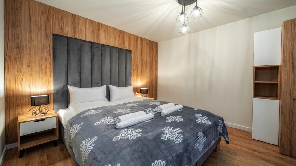Bed, Bedroom, wardrobe