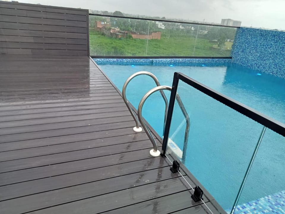 Pool view, Swimming pool