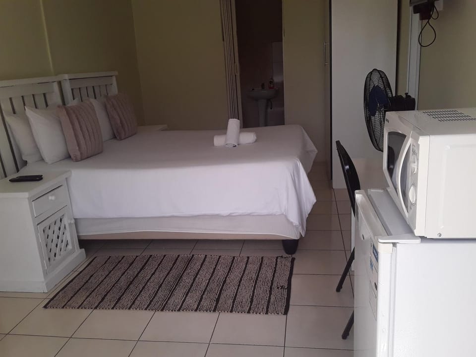 Kuyasa guesthouse Bed and Breakfast in Eastern Cape