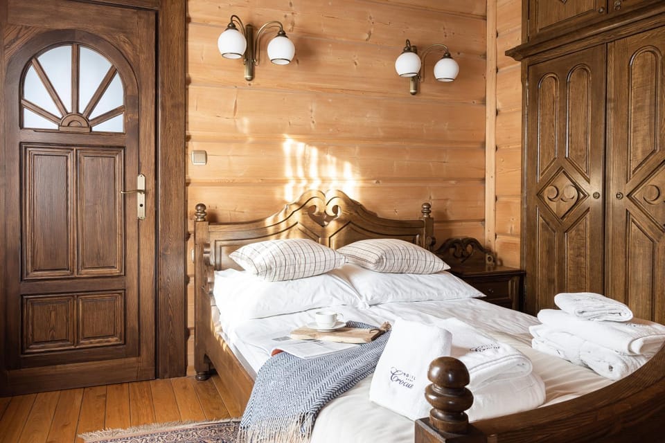 Property building, Bed, Other