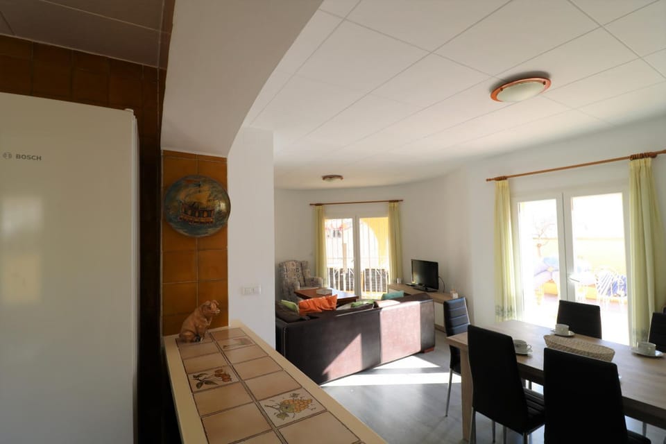 Communal lounge/ TV room, Living room