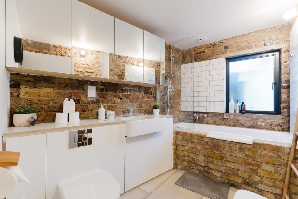 Stylish bright apartment w private garden Apartment in London Borough of Hackney
