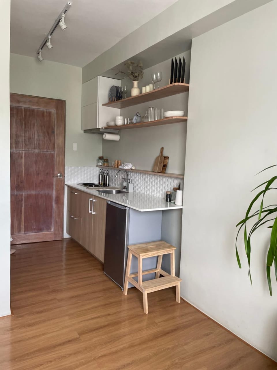 Kitchen or kitchenette