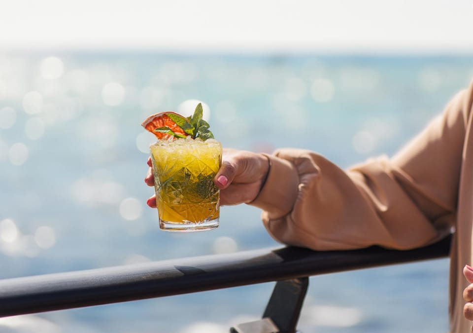Sea view, Drinks