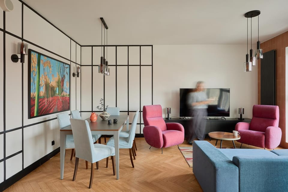 TV and multimedia, Living room, Seating area, Dining area