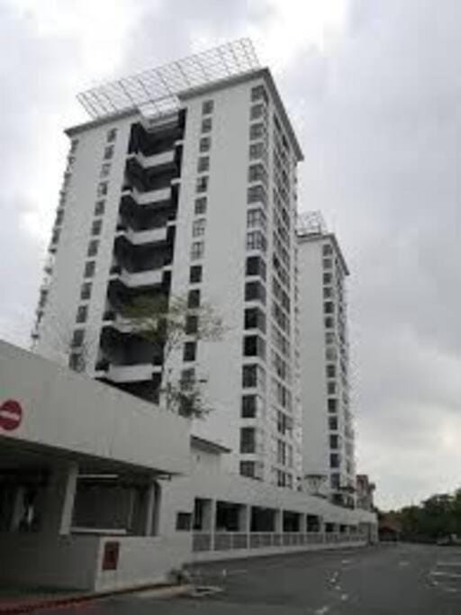 Lakeview Duplex Apartment Free WiFi and Netflix Apartment in Putrajaya