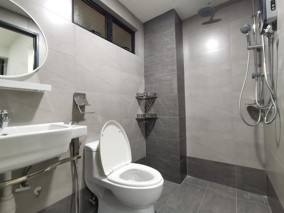Lakeview Duplex Apartment Free WiFi and Netflix Apartment in Putrajaya