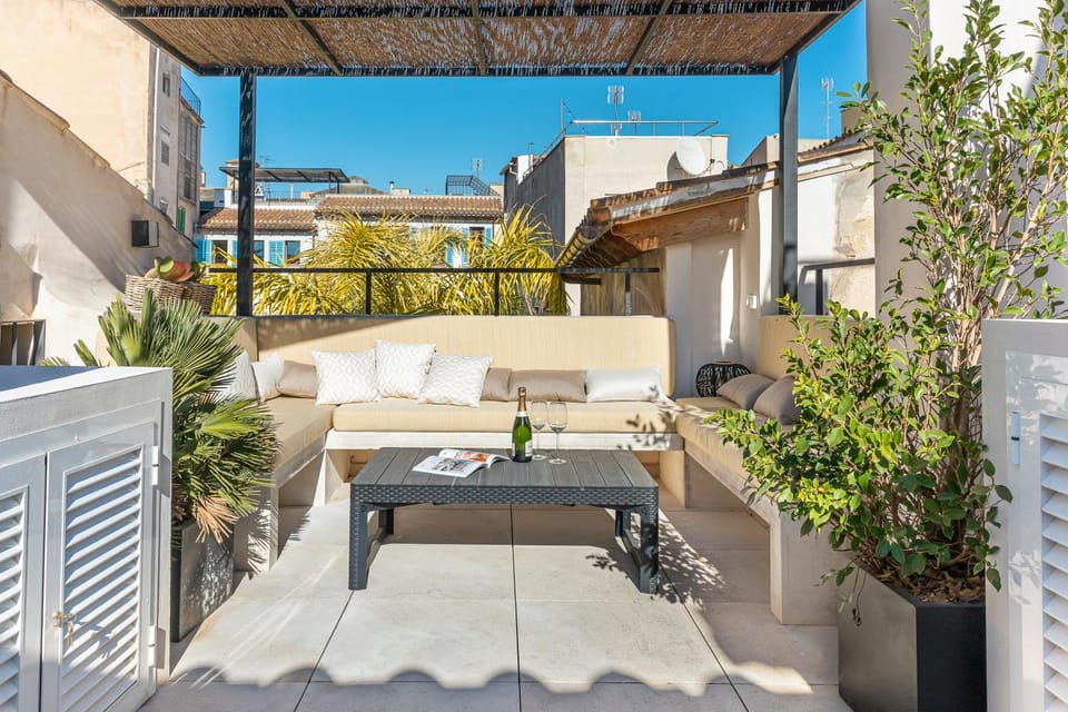 Designer Gem with terrace in prime location House in Palma