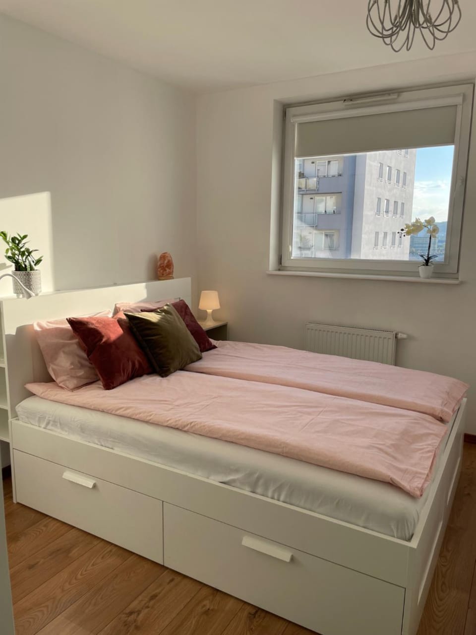 Bed, View (from property/room), Photo of the whole room, Bedroom