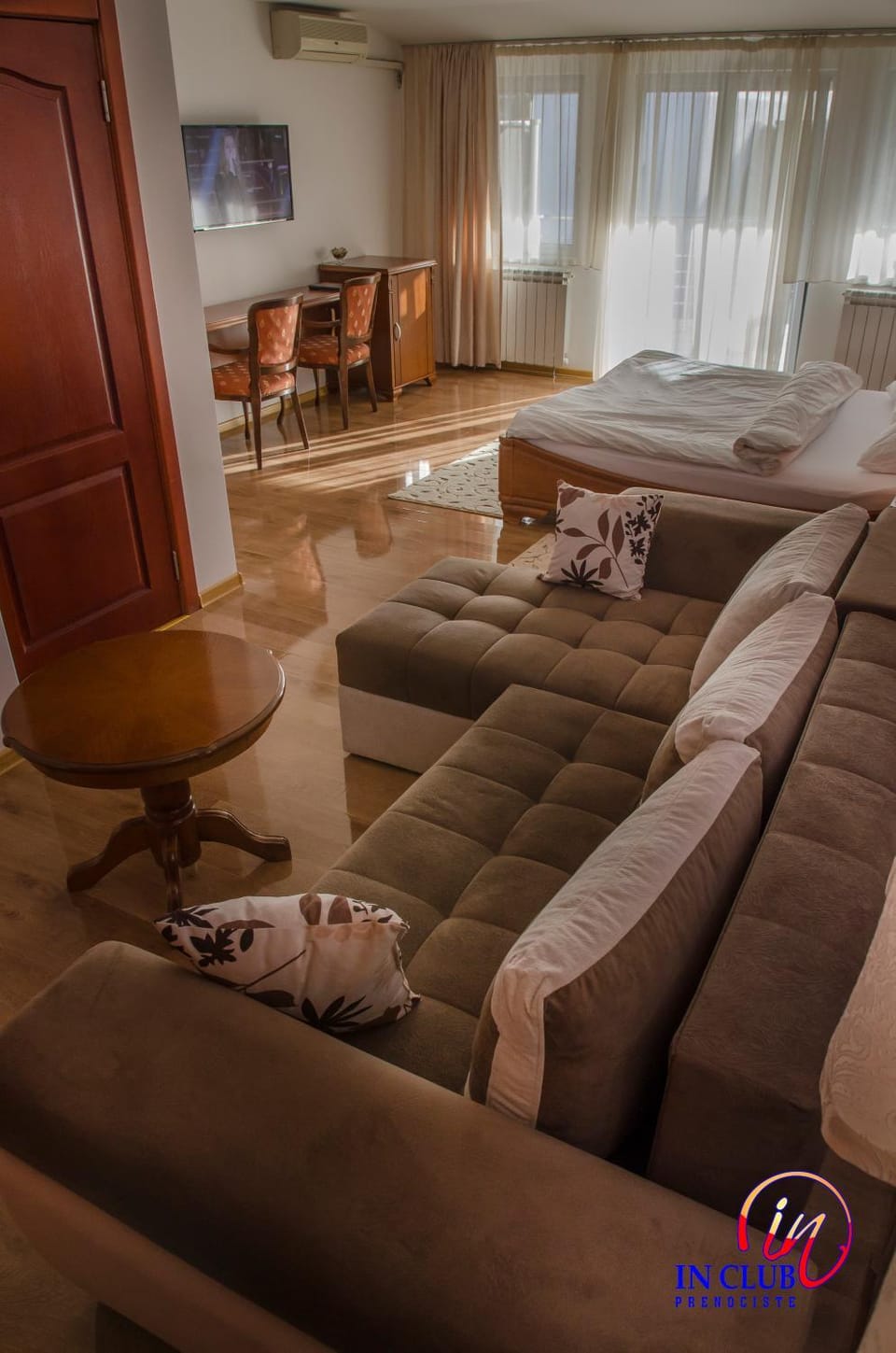 Apartment and Rooms In Club Apartment in Vojvodina