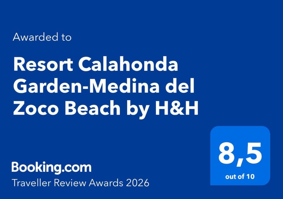 Holidays & Home Resort Calahonda Garden-Medina del Zoco Beach and garden Apartment in Sitio de Calahonda