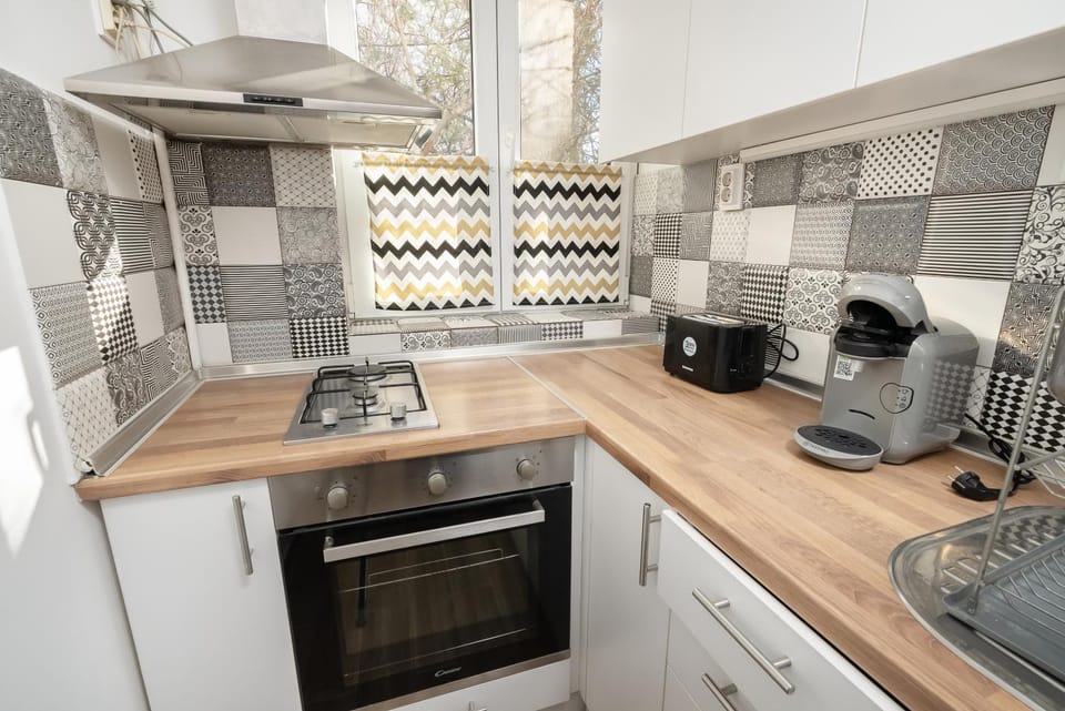 Coffee/tea facilities, Kitchen or kitchenette