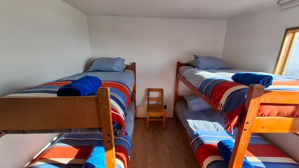 Bedroom, Mountain view, bunk bed