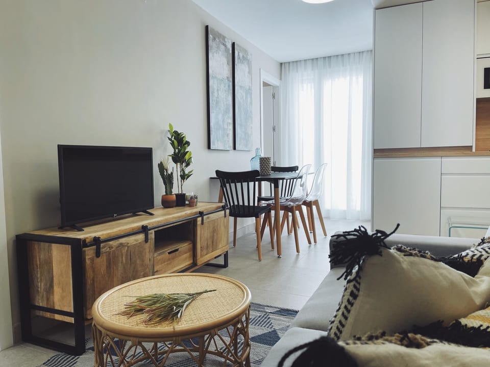 Kitchen or kitchenette, Living room, Dining area