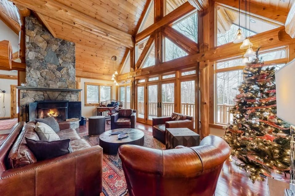 Snow Lion House in Carrabassett Valley