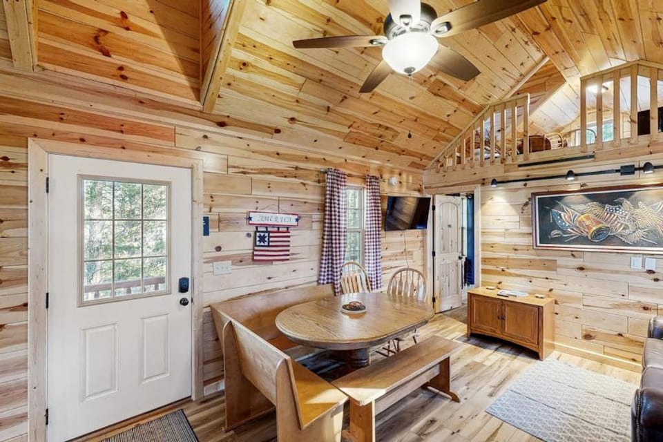 Meandering Moose Cabin Cabin in Colorado