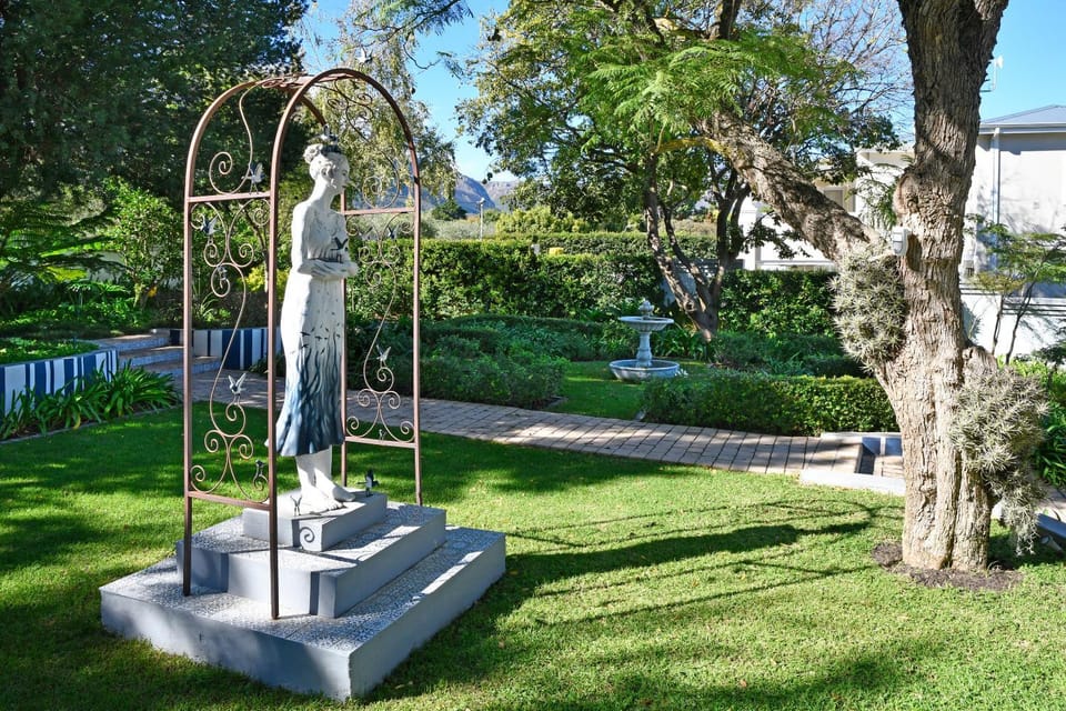 Garden, Garden view