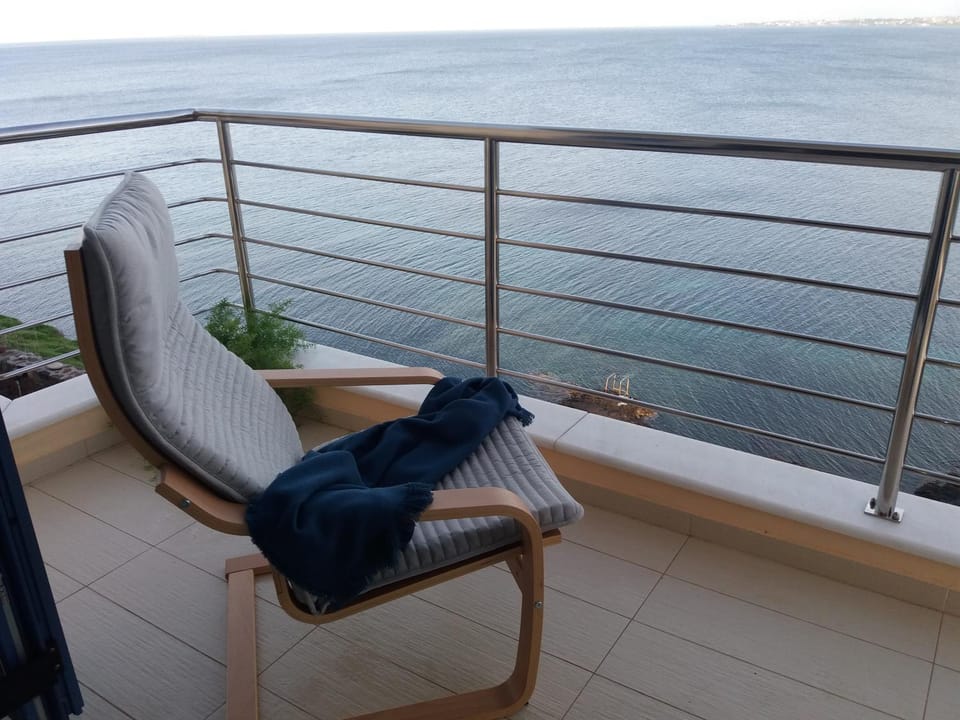 Thalassa House in Islands