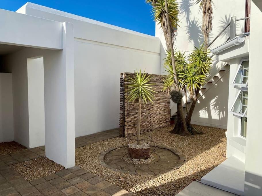 Inner courtyard view