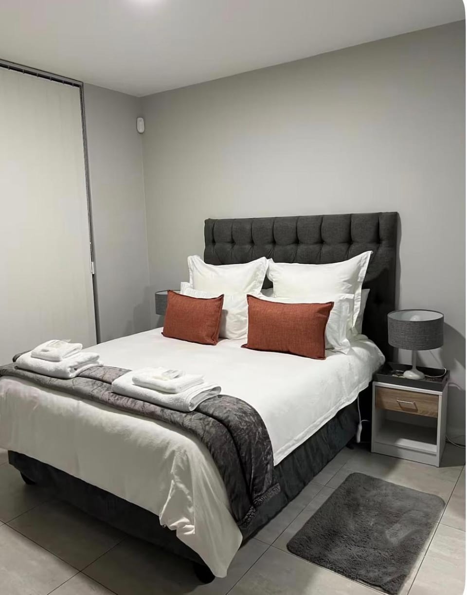 2 bedroom Bellamare Holiday Beach Apartment Apartment in Port Elizabeth