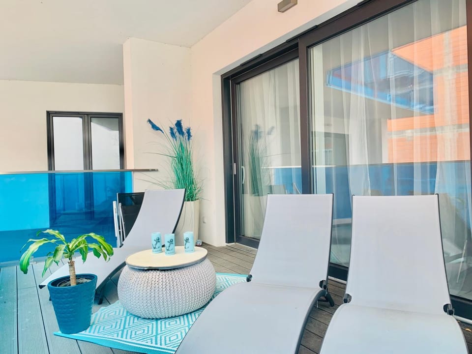 Aquarius Santorini Apartment in Greater Poland Voivodeship