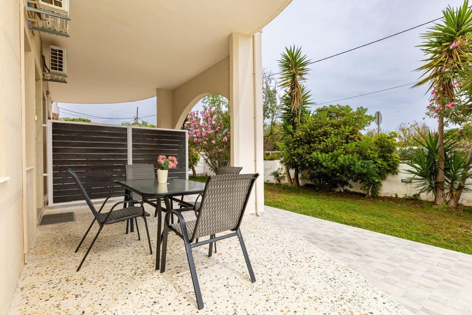 Garden, Garden view