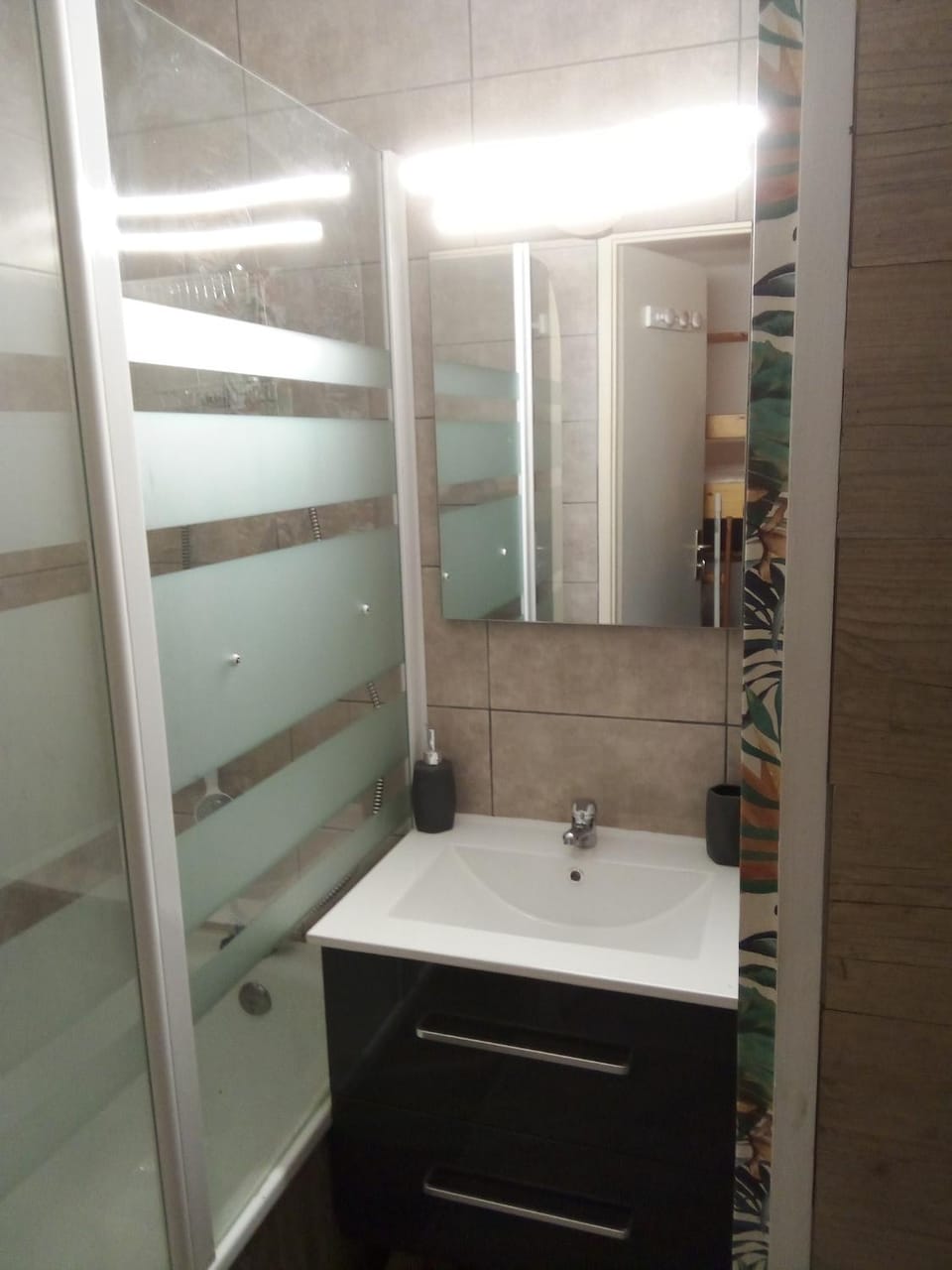Bathroom, Bath
