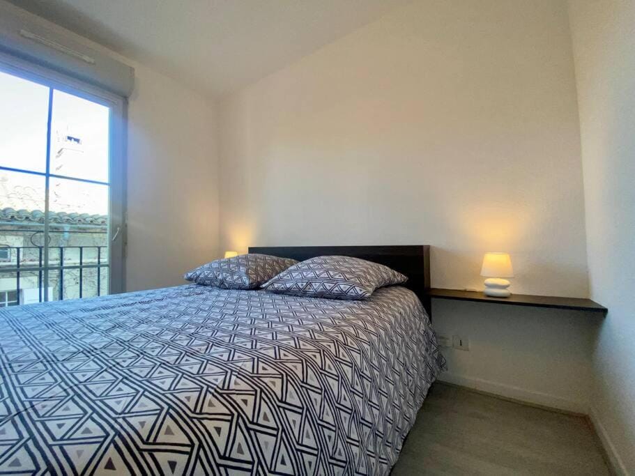 Bed, Photo of the whole room, Bedroom