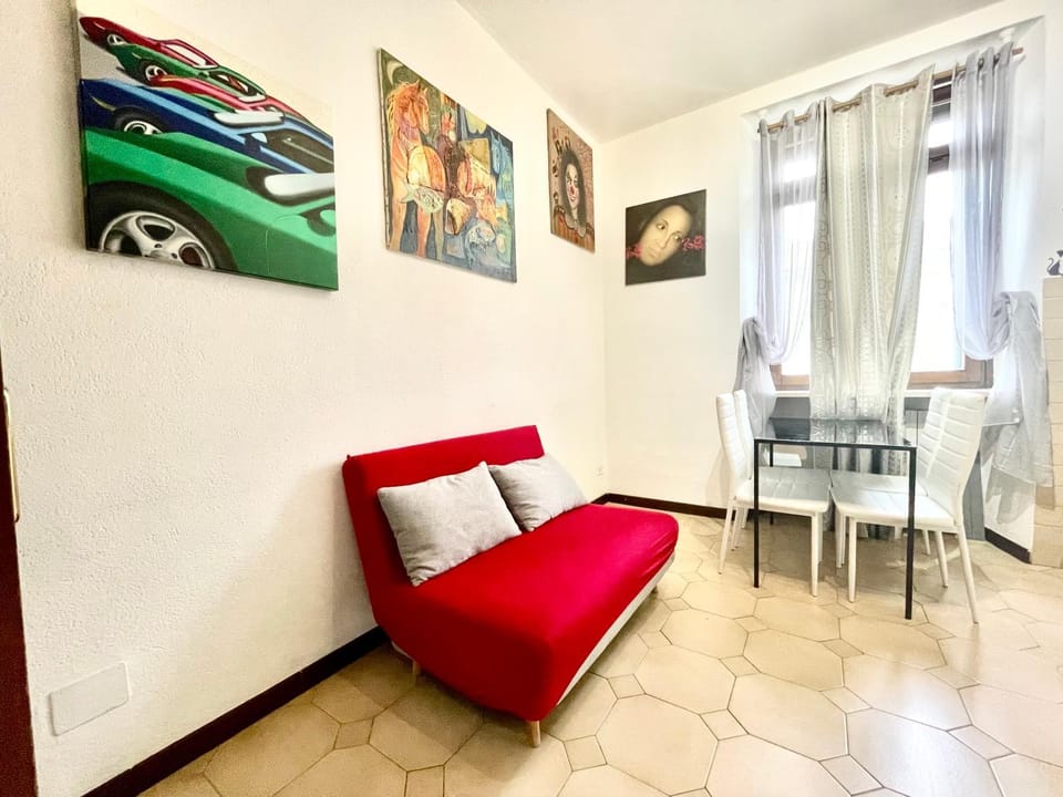 Appartamento Marghera indipendente Apartment in Milan