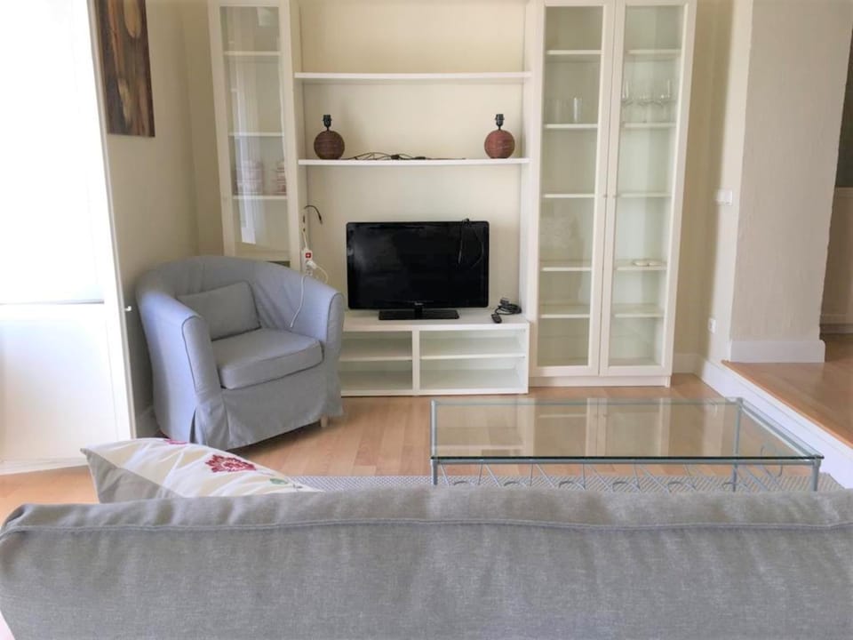 Communal lounge/ TV room, TV and multimedia