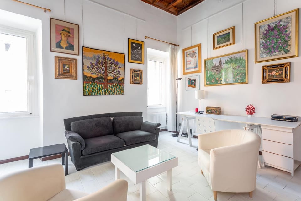 Living room, Seating area