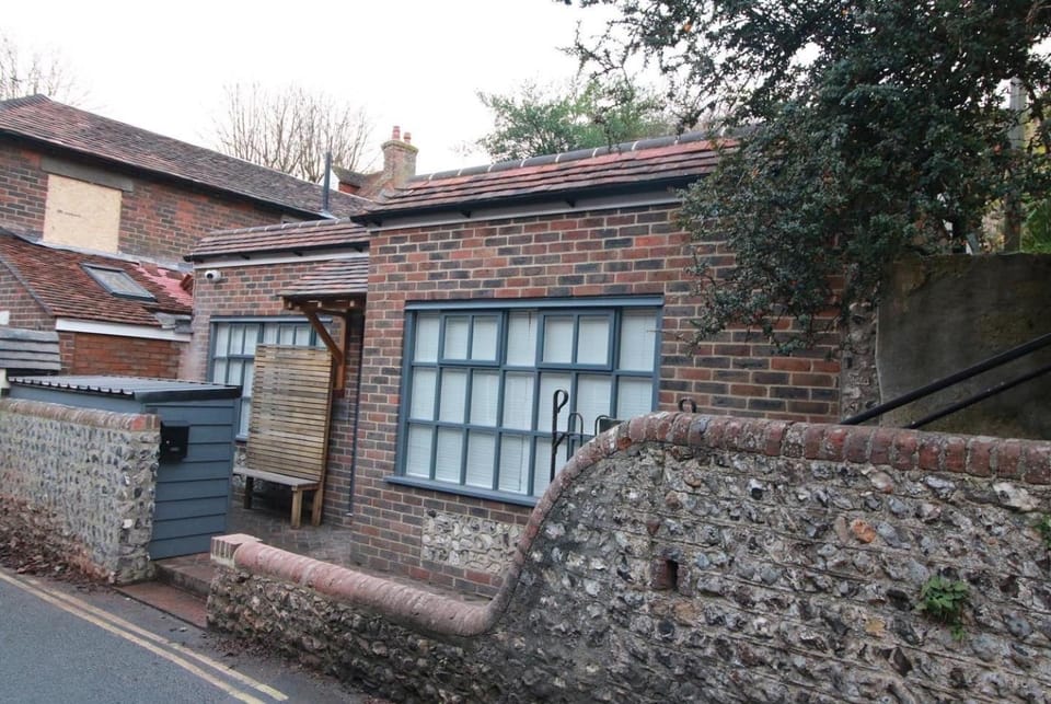 Property building, Neighbourhood, Street view