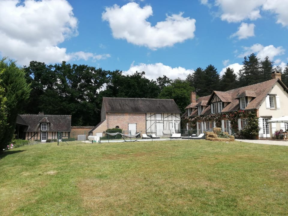 Property building, Garden