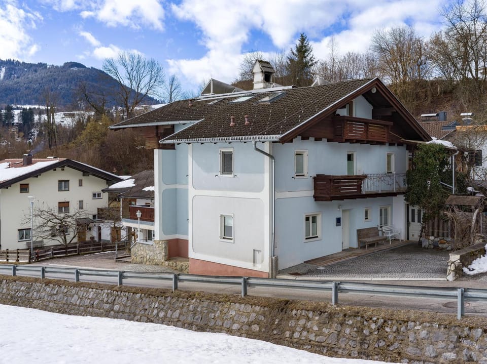 Property building, Spring, Neighbourhood, Winter