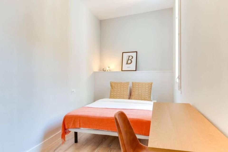 Bright 2bdr In Trendy Gracia Apartment in Barcelona