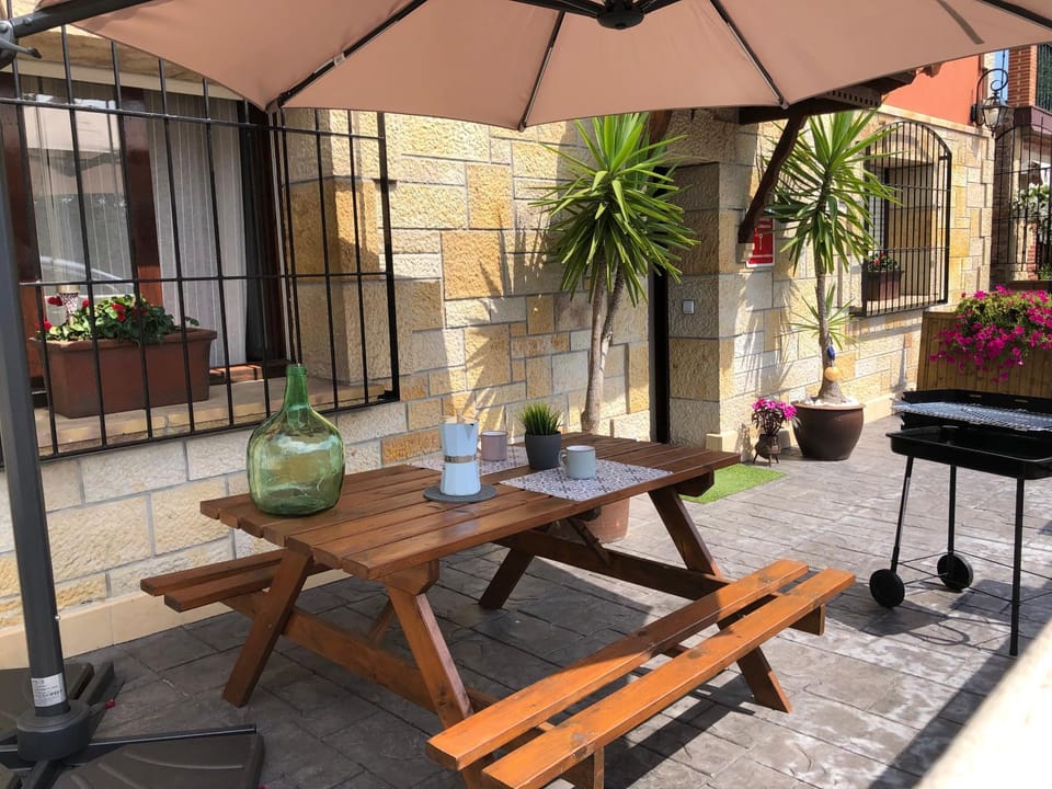 BBQ facilities, Balcony/Terrace