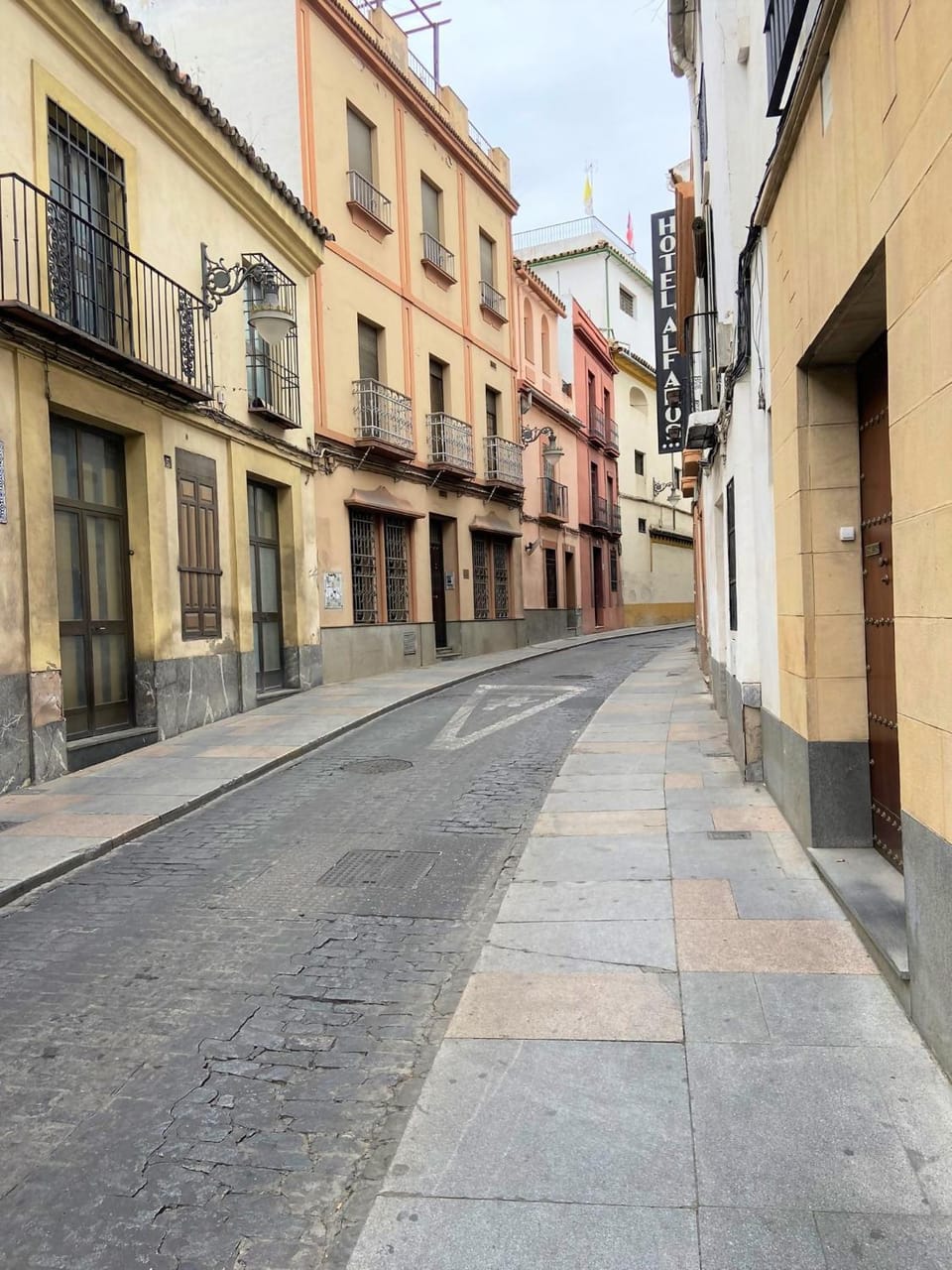 Property building, Quiet street view